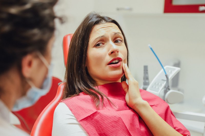 Woman with toothache